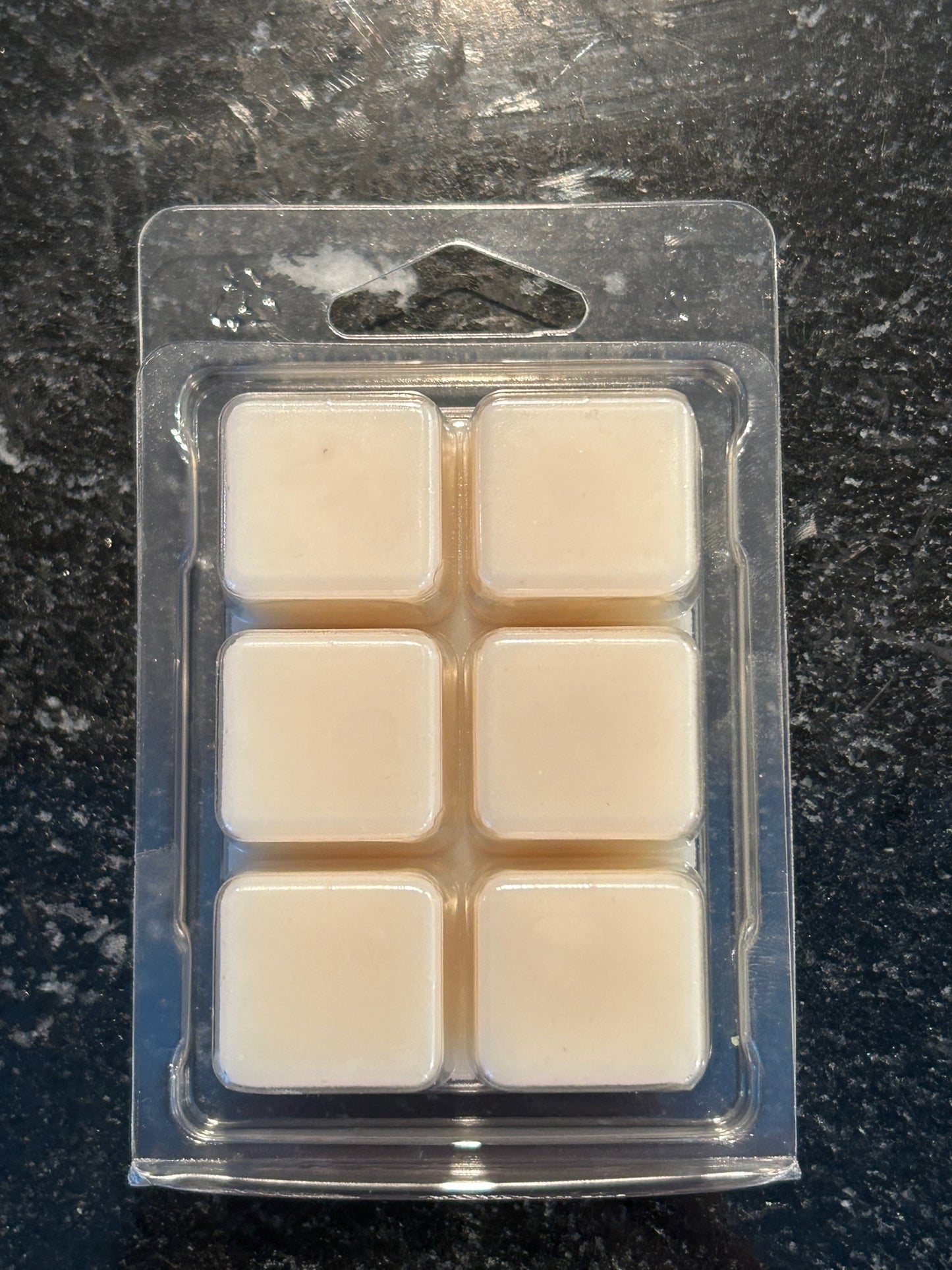 Vanilla & Sandalwood Clamshell